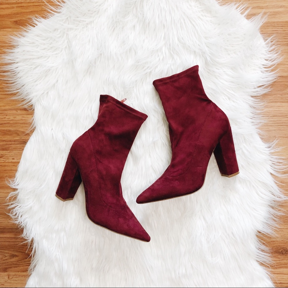 FOREVER 21 Maroon heeled booties!